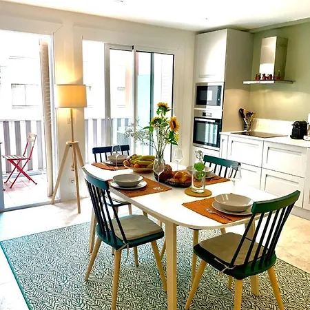 度假居 Spacious In The Heart Of Les Pins ! 胡安莱潘